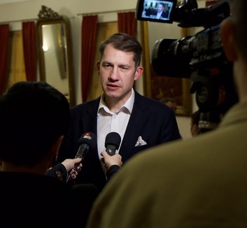 Dr. Pásztor Bálint levélben gratulált Magyar Péternek - illusztráció