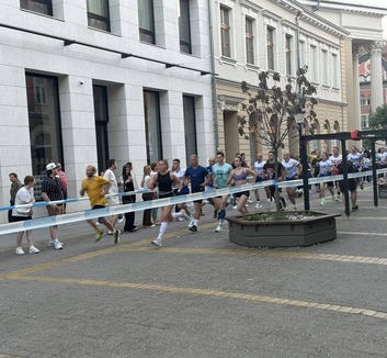 Elindult Szabadka első éjszakai akadályfutó-versenye - illusztráció