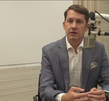 Pásztor: A politika nem a közösségi médiáról szól - illusztráció