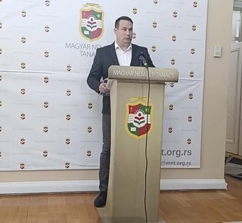 MNT: Több mint tízezer diák kap ingyenes tankönyvet a következő tanévben - illusztráció