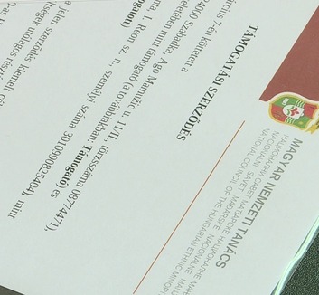 Még lehet pályázni az MNT diplomahonosítási támogatására - illusztráció