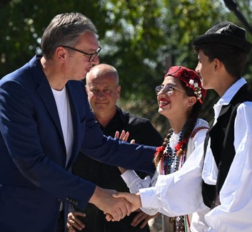 Fejlesztéseket jelentett be a szerb államfő a Nyugat-bácskai körzetben - illusztráció