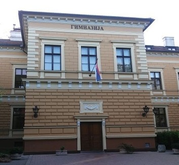 Az EU-hoz fordultak a Jovan Jovanović Zmaj Gimnázium diákjainak szülei - illusztráció