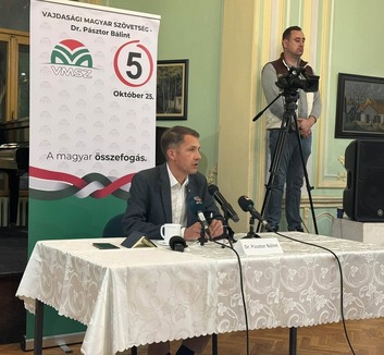 Több mint hétórás sajtóbeszélgetés Pásztor Bálinttal - illusztráció